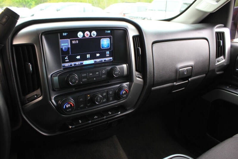 2016 Chevrolet Silverado 1500 LT Z71 photo 19