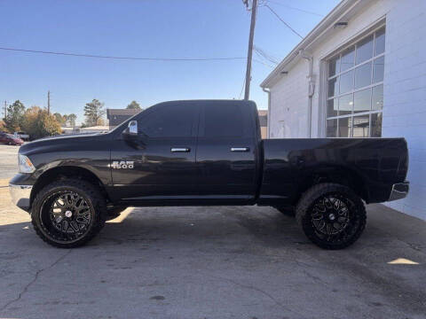 2016 RAM 1500 SLT