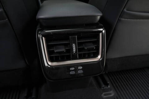 2025 Toyota Crown Signia Limited