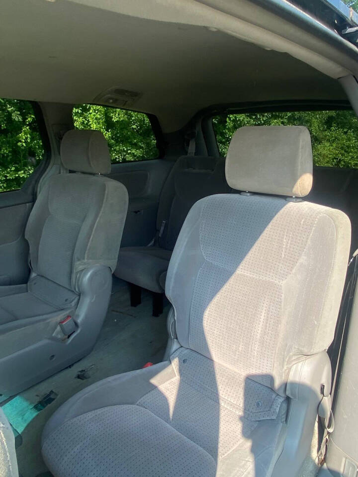 2006 Toyota Sienna for sale at Endless auto in Blue Island, IL