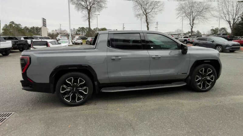 2025 GMC Sierra EV Denali