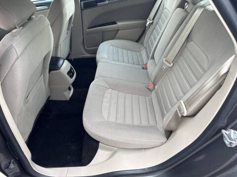 2019 Ford Fusion SE