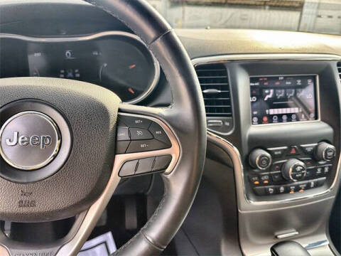 2018 Jeep Grand Cherokee Laredo