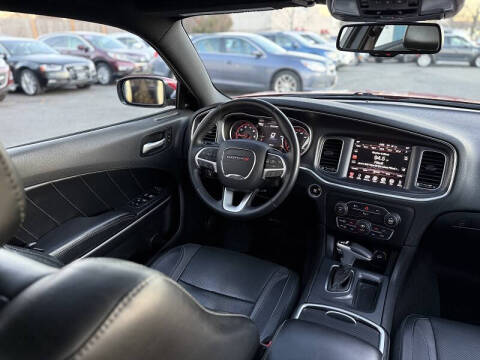 2016 Dodge Charger SXT