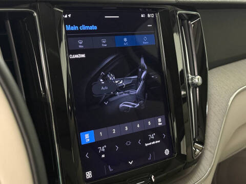 2023 Volvo XC60 B5 Plus Bright Theme