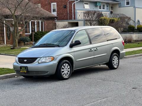 2003 Chrysler Town and Country for sale at Reis Motors LLC in Lawrence NY