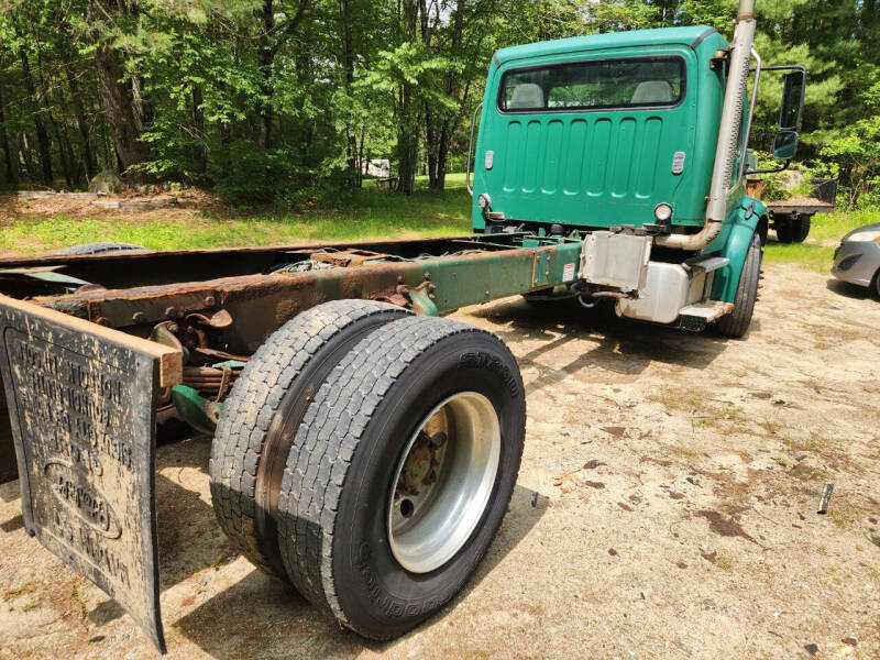 2006 Freightliner M2 106