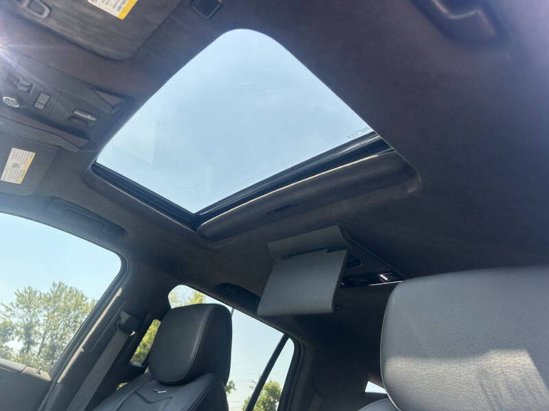 2019 Cadillac Escalade Platinum