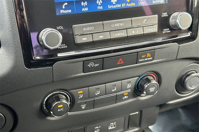 2023 Nissan Frontier SV