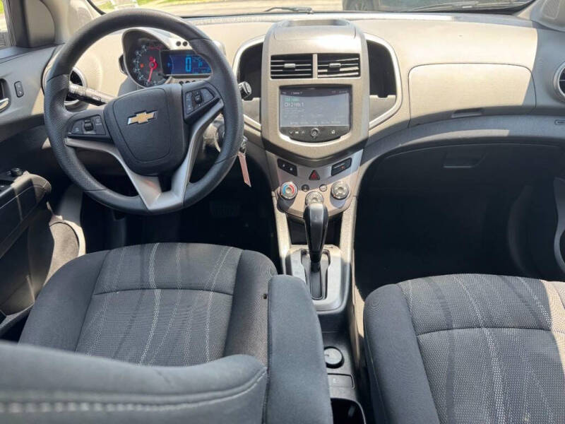 2016 Chevrolet Sonic LT Auto