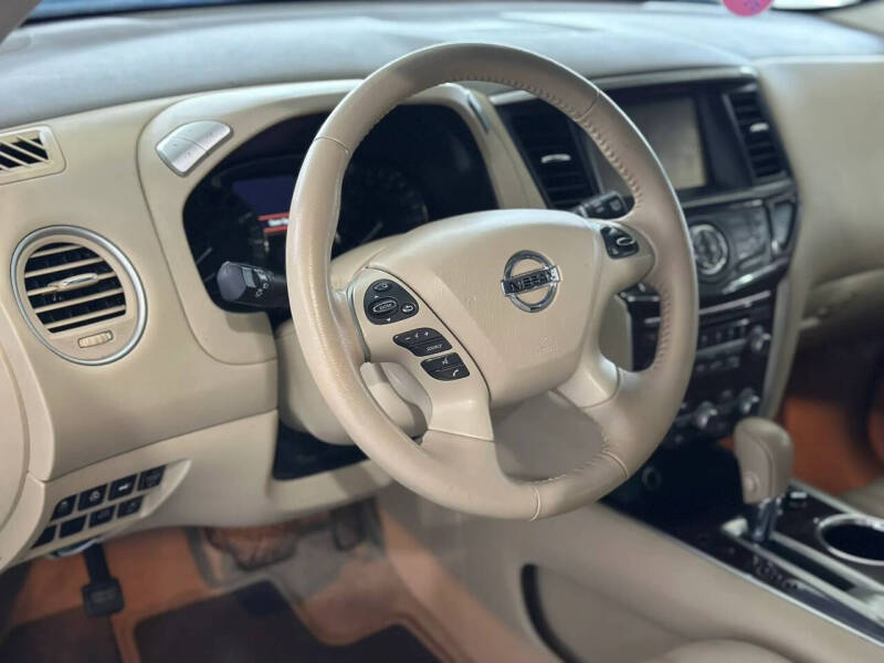 2014 Nissan Pathfinder Platinum