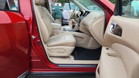 2013 Nissan Pathfinder Platinum