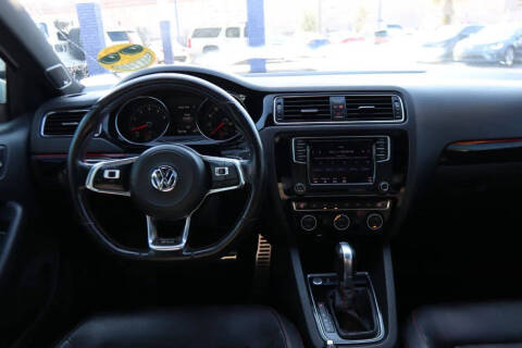 2017 Volkswagen Jetta 2.0T GLI