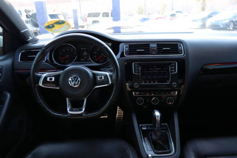 2017 Volkswagen Jetta 2.0T GLI