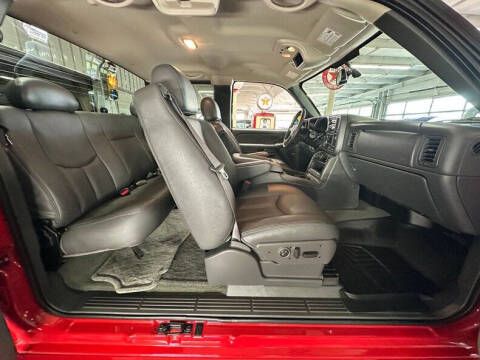 2004 Chevrolet Silverado 1500 SS