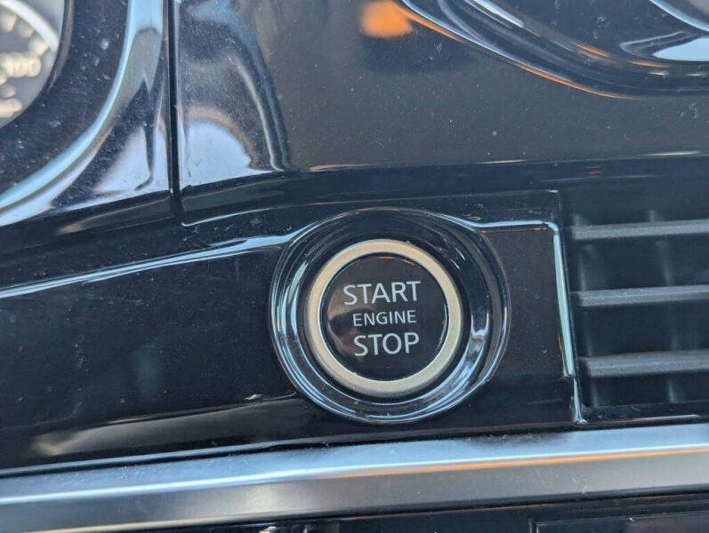 2023 Nissan Pathfinder SV