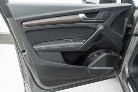 2024 Audi Q5 e quattro S line Prestg 55 TFSI