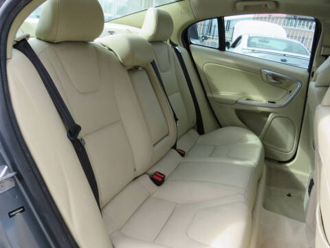 2016 Volvo S60 T5 Drive-E Premier