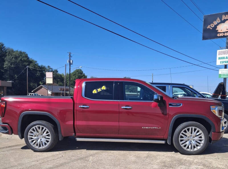 GMC Sierra 1500 Denali's photo