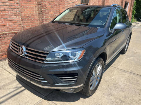 2015 Volkswagen Touareg for sale at Domestic Travels Auto Sales in Cleveland OH