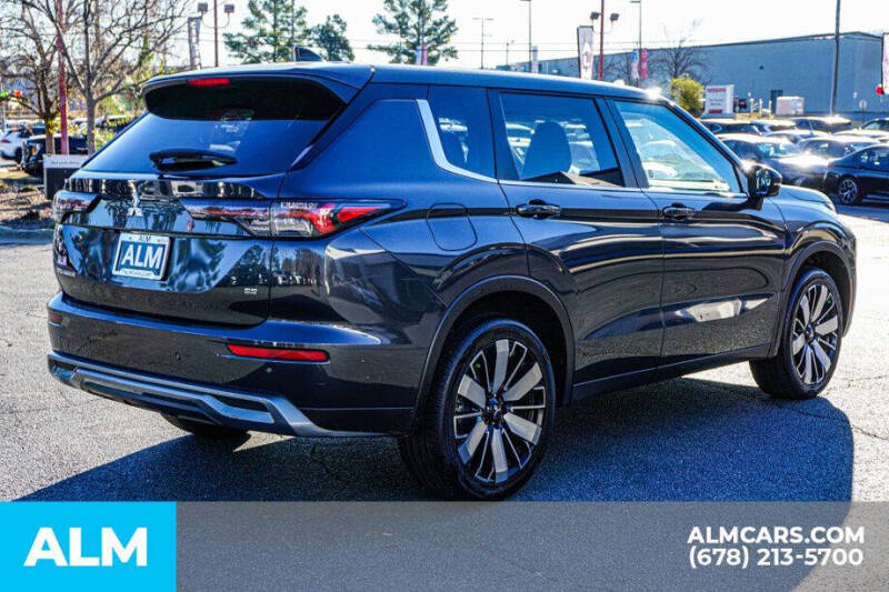 2025 Mitsubishi Outlander SE