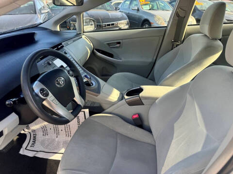 2012 Toyota Prius Two