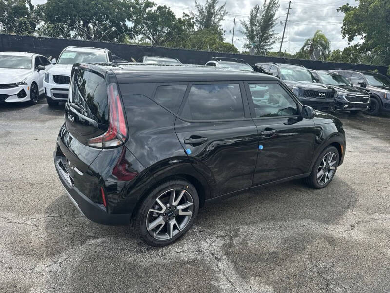 2024 Kia Soul EX