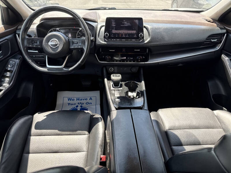 2022 Nissan Rogue SV