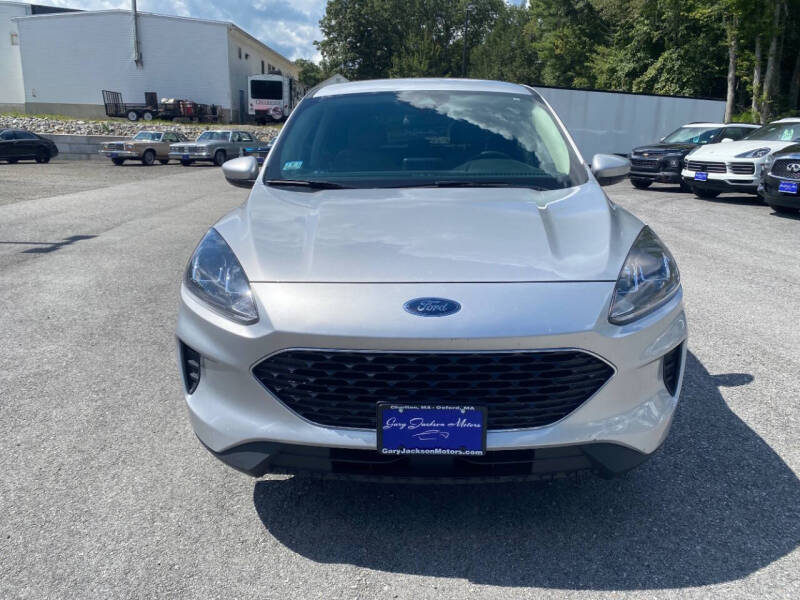 2020 Ford Escape SE