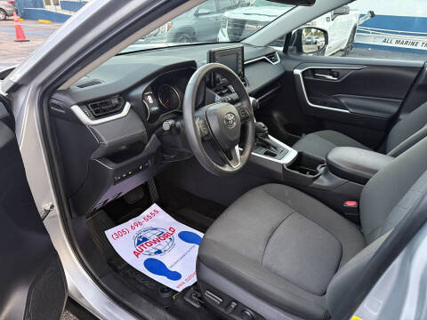 2022 Toyota RAV4 XLE