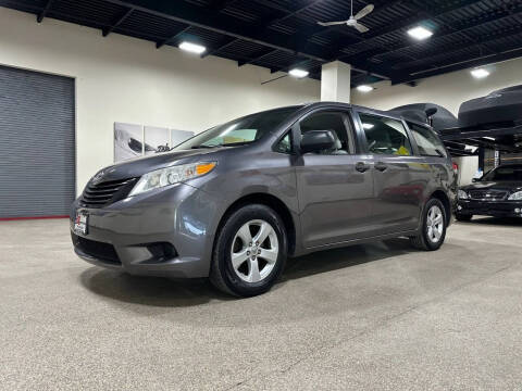 2012 Toyota Sienna