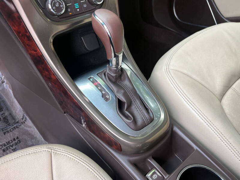 2012 Buick Verano Leather Group