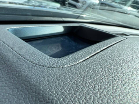 2023 Genesis G70