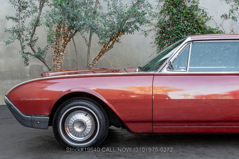 1962 Ford Thunderbird