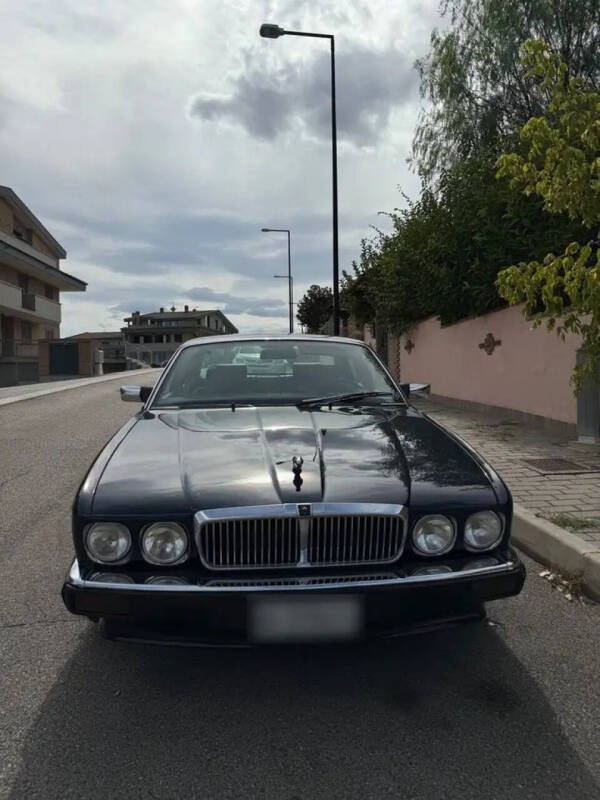 1992 Jaguar XJ