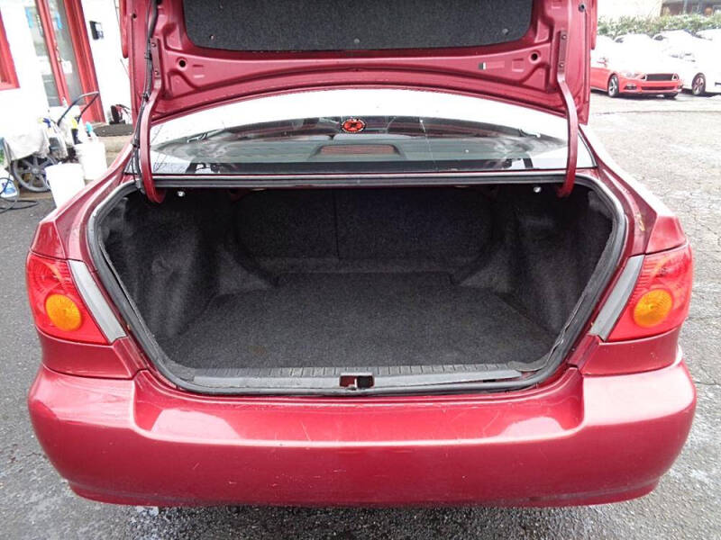 2004 Toyota Corolla LE