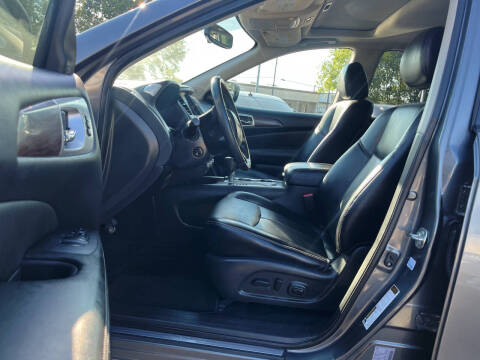 2020 Nissan Pathfinder Platinum