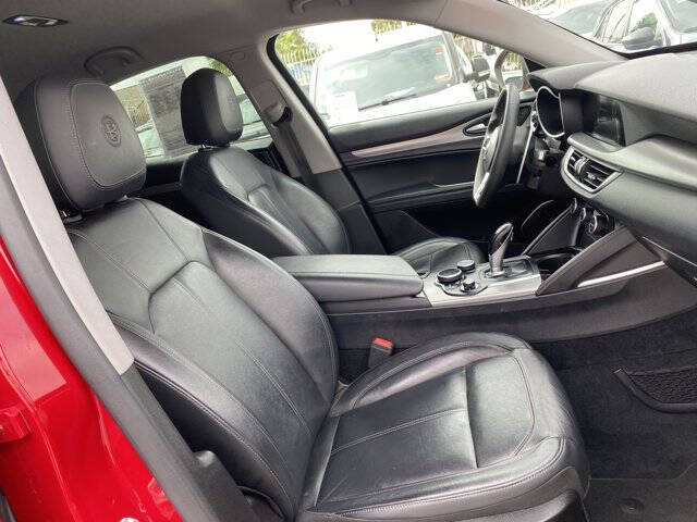 2018 Alfa Romeo Stelvio Sport