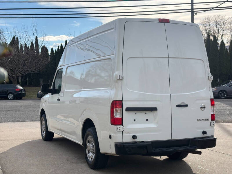 2020 Nissan NV Cargo SV photo 9