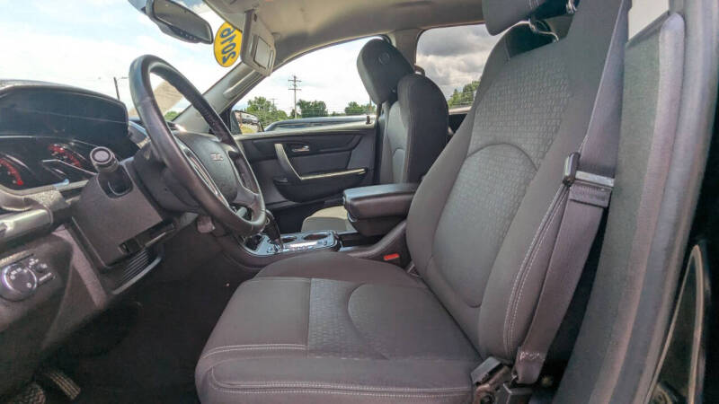 2016 GMC Acadia SLE-2