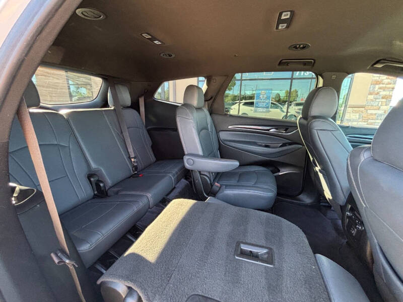 2022 Buick Enclave Essence