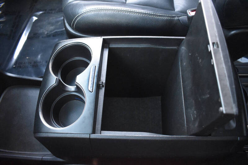 2017 Toyota Sienna SE 8-Passenger