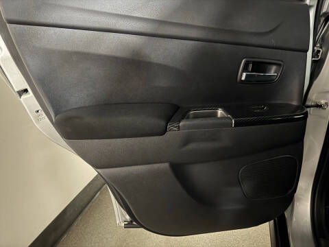 2020 Mitsubishi Outlander Sport SE