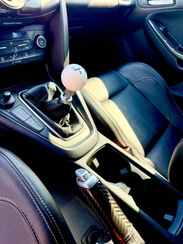 2018 Ford Focus ST