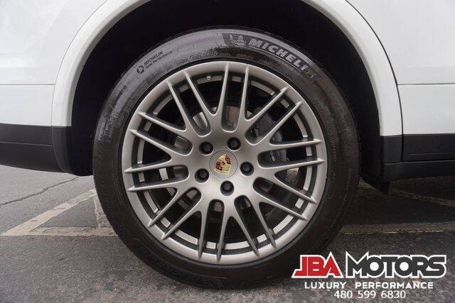 2017 Porsche Cayenne Platinum Edition