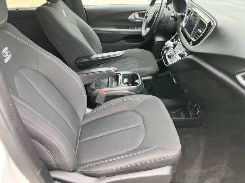 2018 Chrysler Pacifica Touring Plus