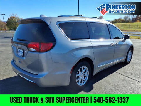 2020 Chrysler Pacifica Touring L