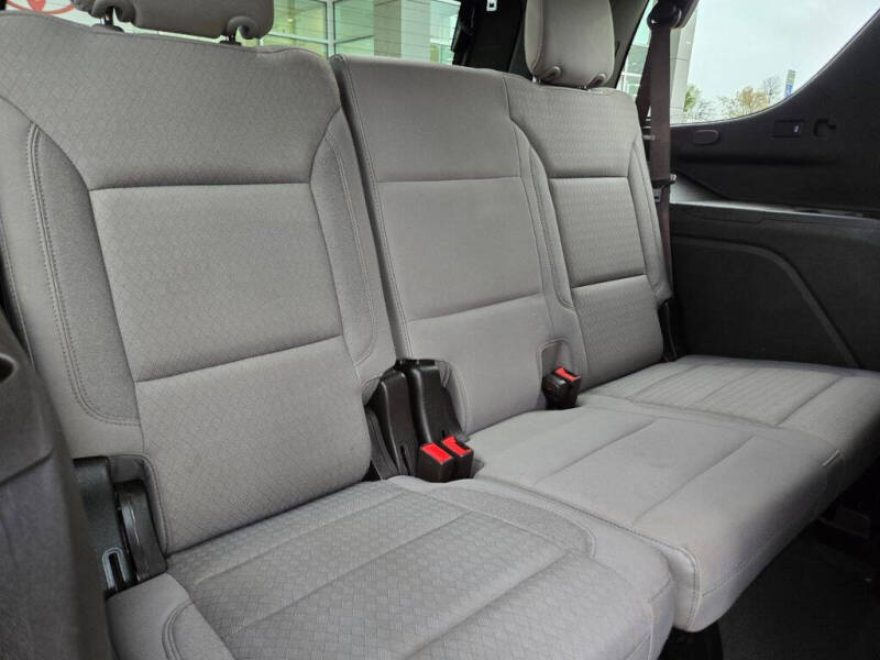 2021 GMC Yukon SLE