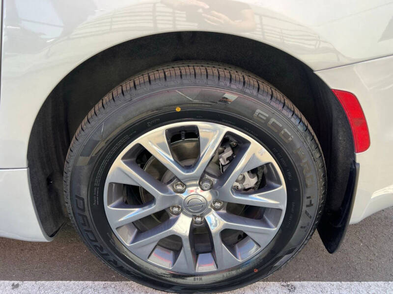 2023 Chrysler Pacifica Plug-In Hybrid Pinnacle