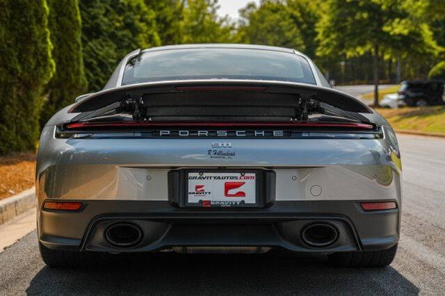 2025 Porsche 911 Carrera